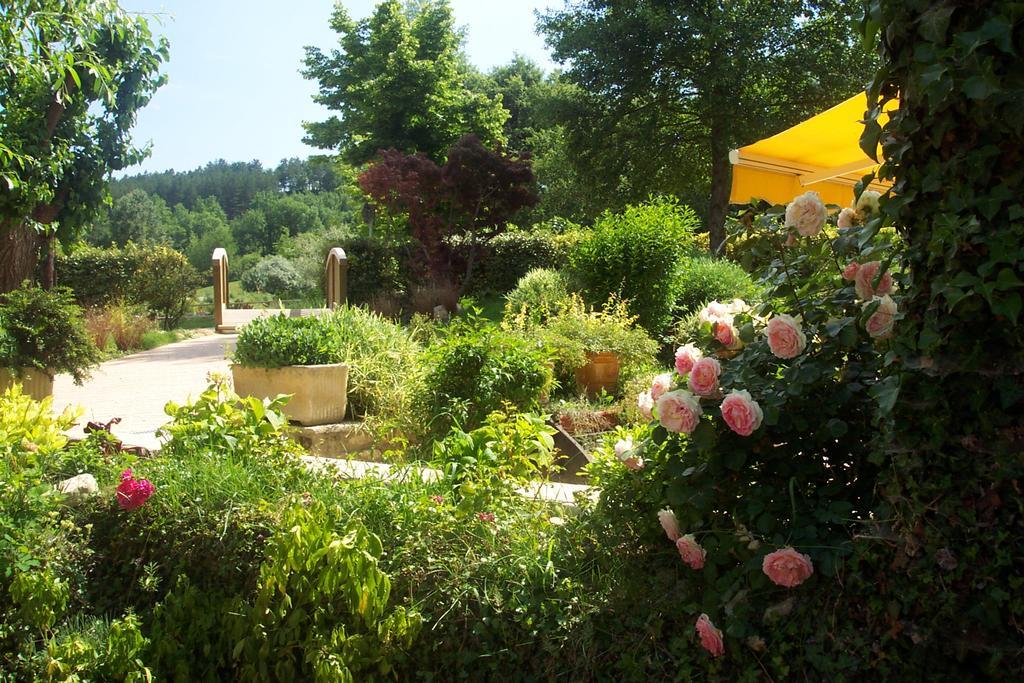 La Campagne St Lazare - Restaurant Chambres D'Hotes Piscine & Spa Forcalquier Exterior photo